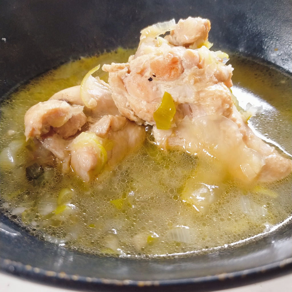 ぷるるん美肌! 玉ねぎ麹の白キクラゲ手羽スープ